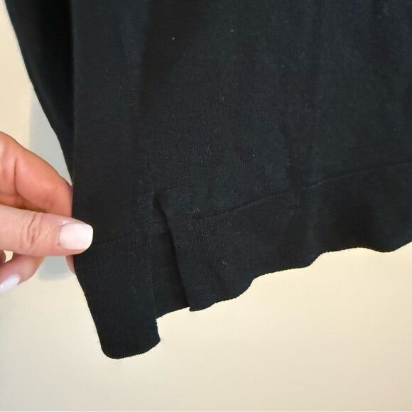 J. Crew Factory | Wool Blend V-Neck Lightweight Sweater Sz Medium - Picture 2 of 6